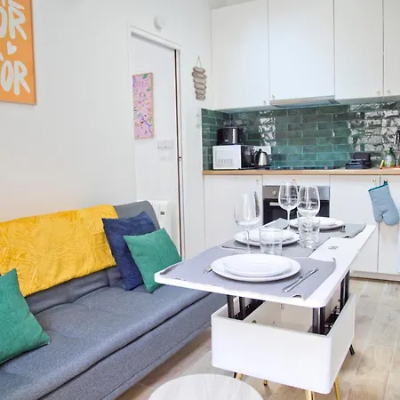 Apartment Constance - Heritage Saint-germain Courtyard Hideaway Paris